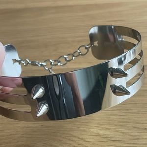 Silver choker Necklace